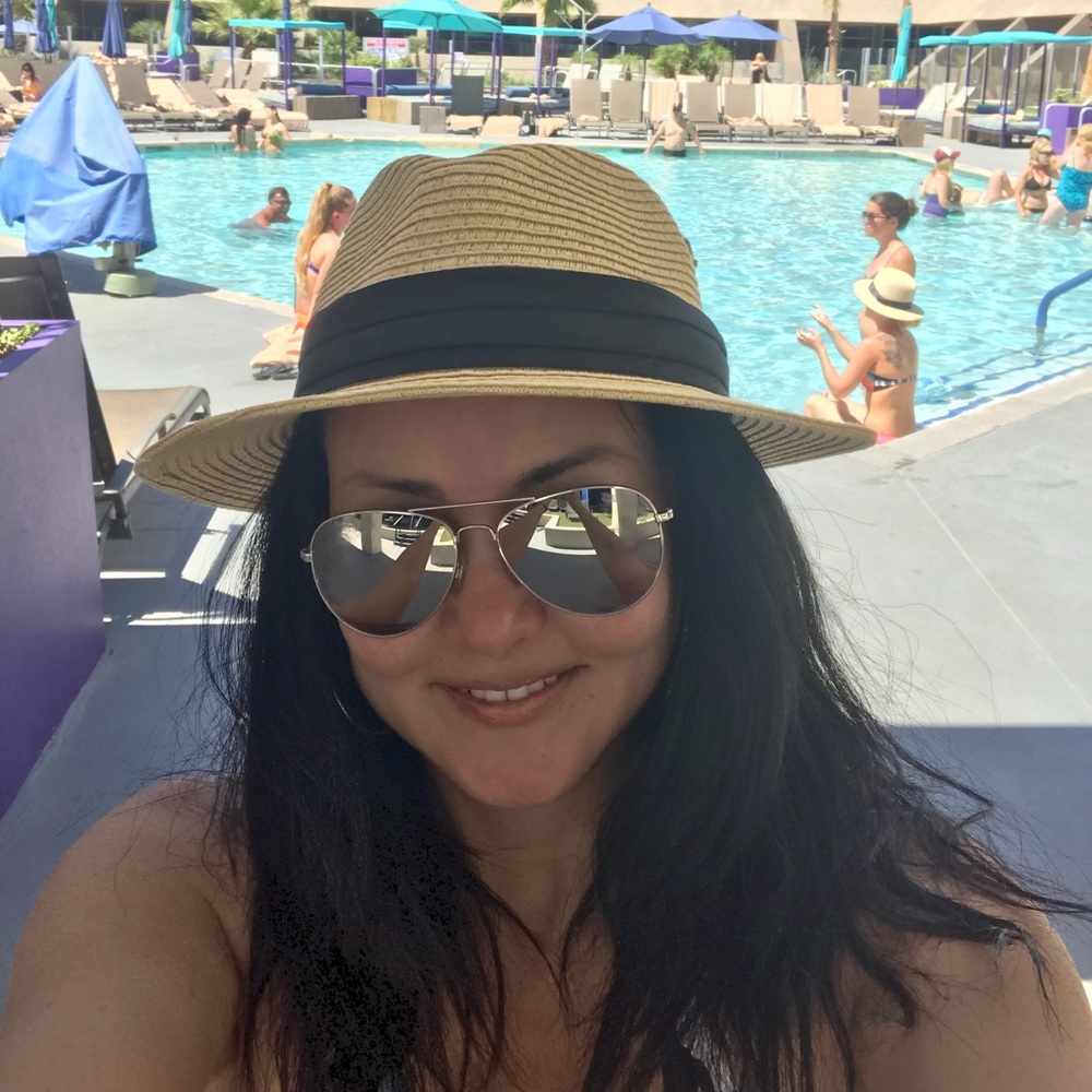 Meet your Posher, Lixsana